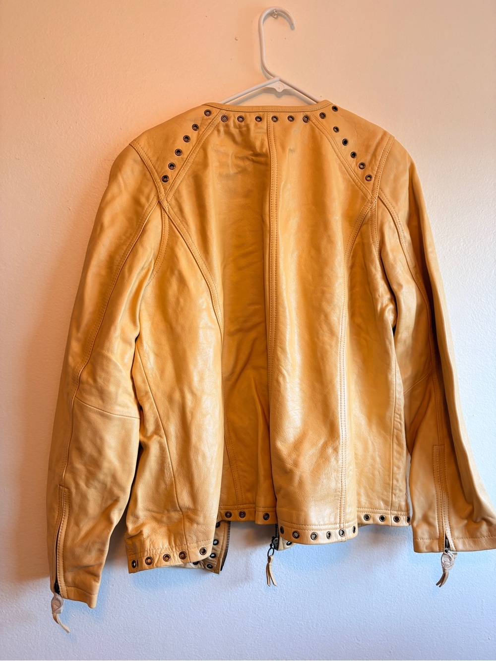 Women’s Yellow Stud-Trim Leather Jacket - Picture 3 of 4